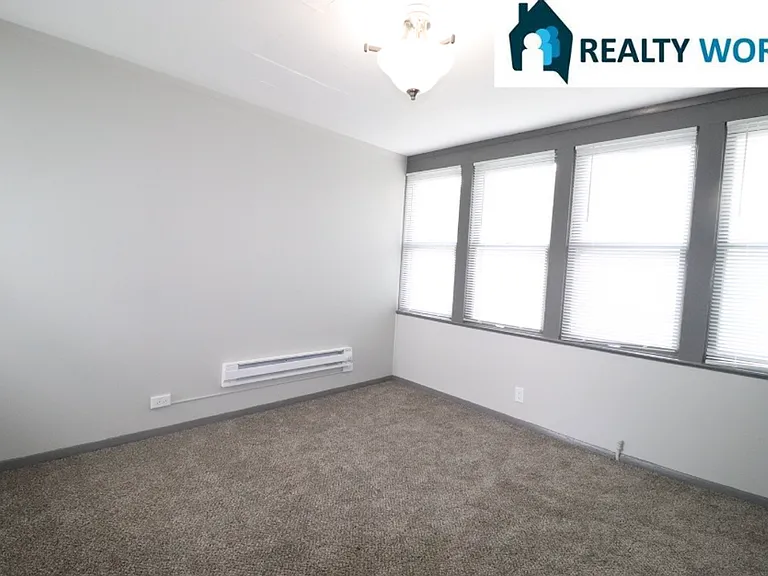 1619-1623 D Street — Photo 9