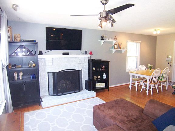 5th image of 2406 Laurandrew Cir