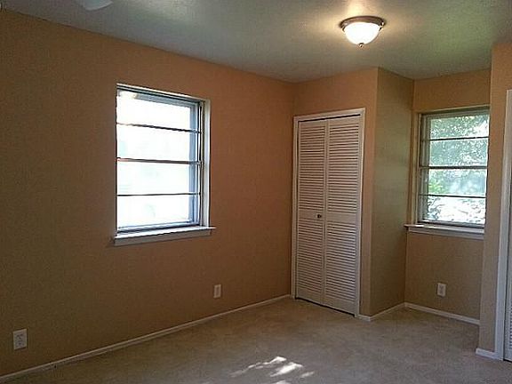 2nd image of 1108 Aransas Dr