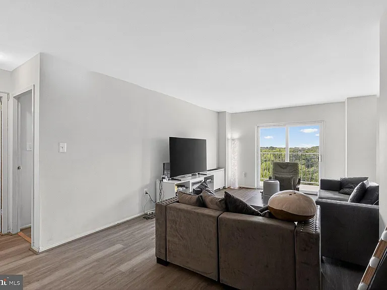 1111 University Blvd W #909-A — Photo 3