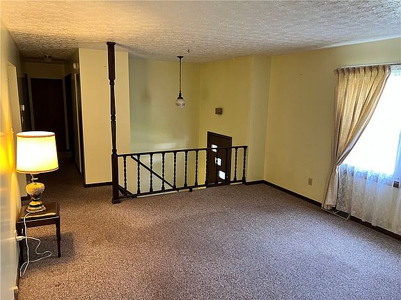 4th image of 53 Bentley Ave