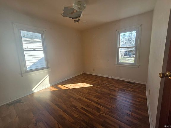 3rd image of 1505 Jackson Ave