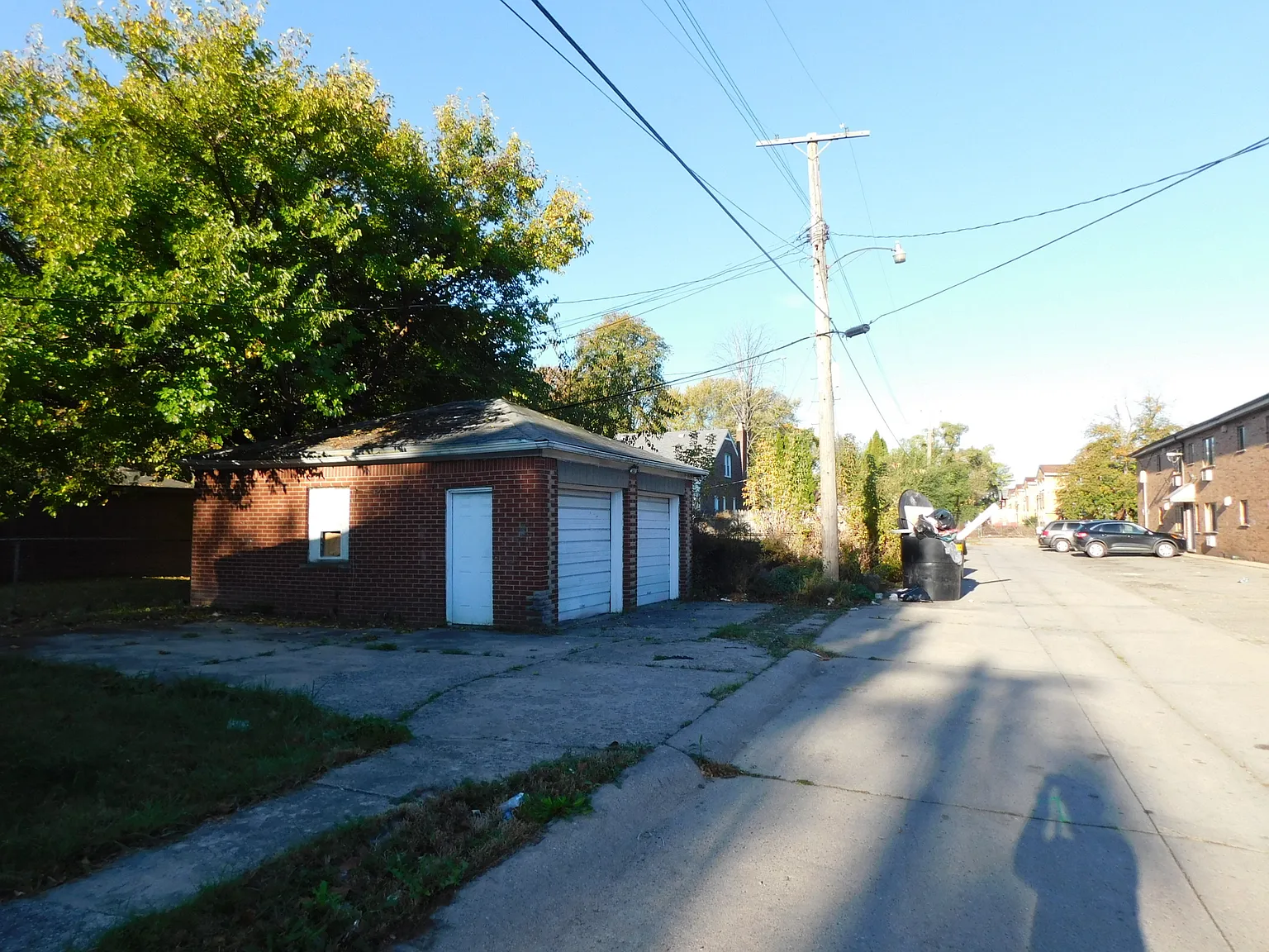 3 bed, 1.5 bath, 1380 sqft, $1,500 — Photo 2