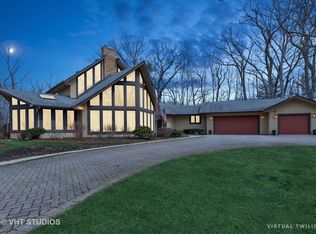 15570 W Rockland Rd, Libertyville, IL 60048