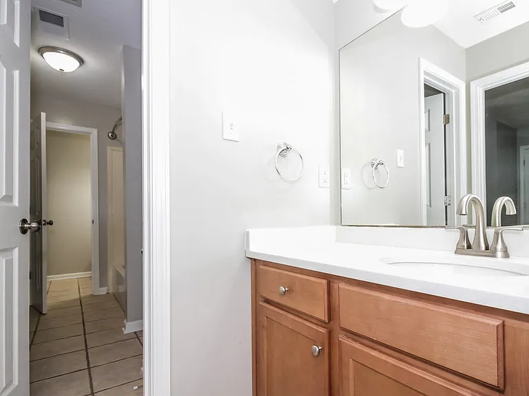 8695 Rogers Park Ave — Photo 14