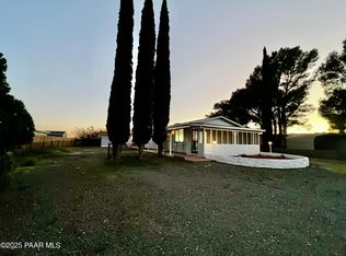17051 E Panorama Dr, Dewey, AZ 86333