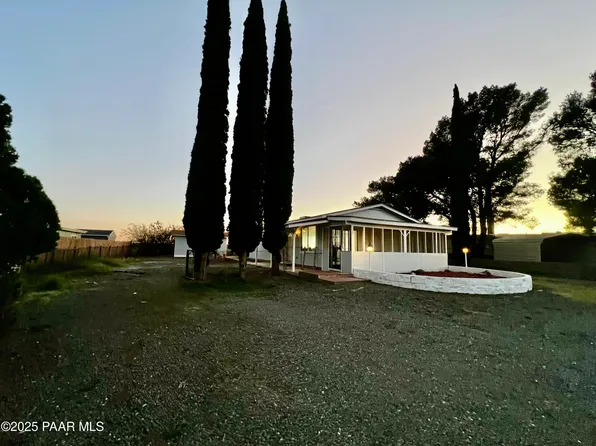 17051 E Panorama Dr, Dewey, AZ 86333