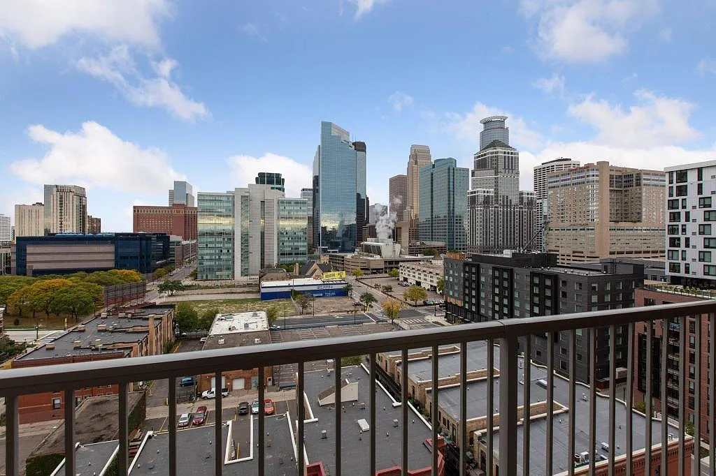 2 bed, 2.0 bath, 1120 sqft, $2,350 — Photo 4