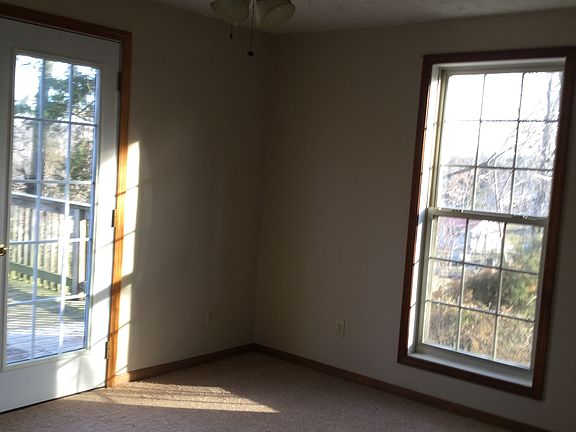 Downstairs bedroom 1_02172015