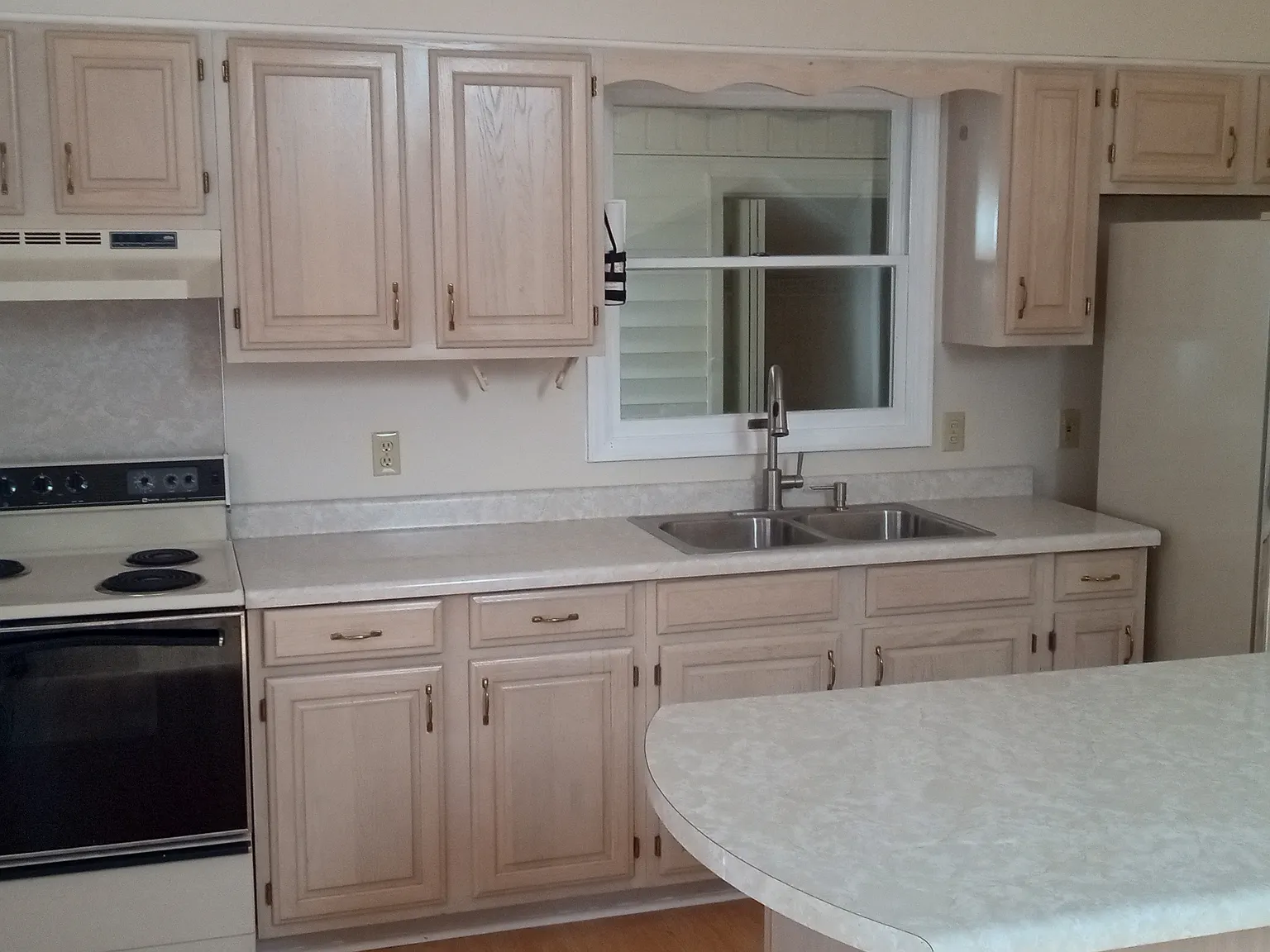 1 bed, 1000 sqft, $1,250 — Photo 4