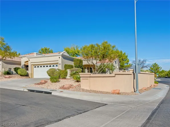 2865 Breakers Creek Dr, Las Vegas, NV 89134