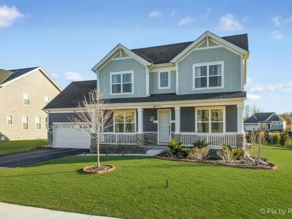 3553 Doral Dr, Elgin, IL 60124