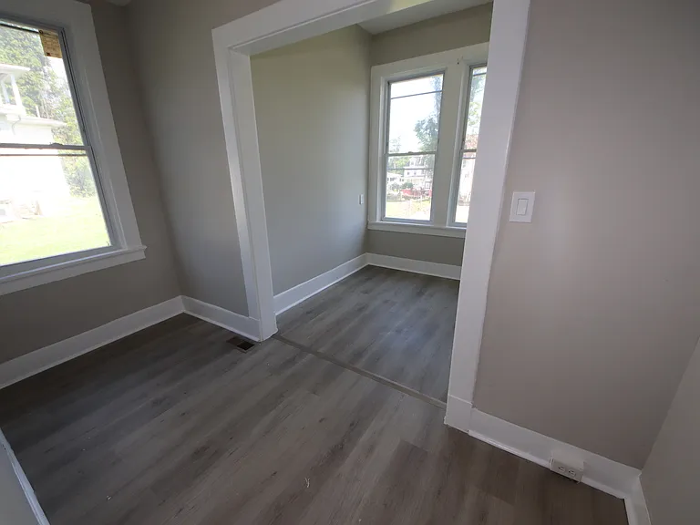 3309 Elgin Ave — Photo 25