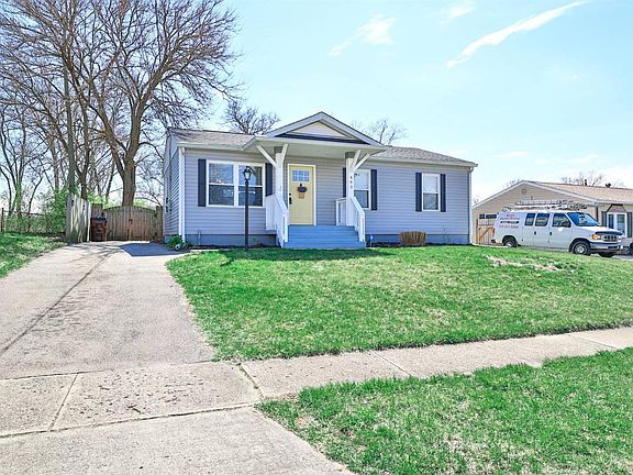 2nd image of 493 Glenrose Ln
