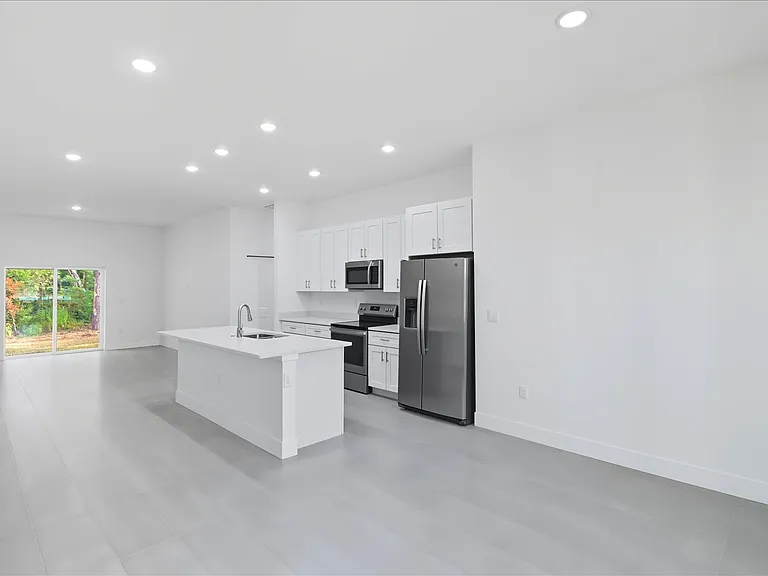 3999 SW Shorewood Dr — Photo 6