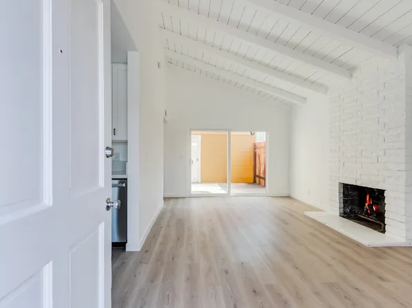 2280 Pamela Ln APT A, Costa Mesa, CA 92627