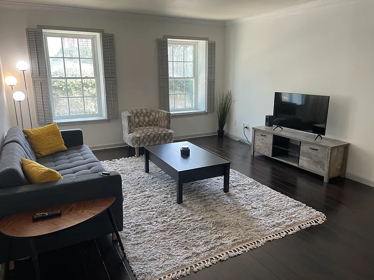 361 N Post Oak Ln #341 — Photo 13