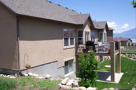 3rd image of 227 W Ivy Ln