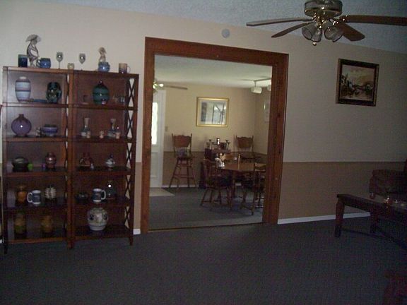 3rd image of 717 Gayle St