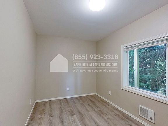 3rd image of 11317 100th Ave NE Unit B