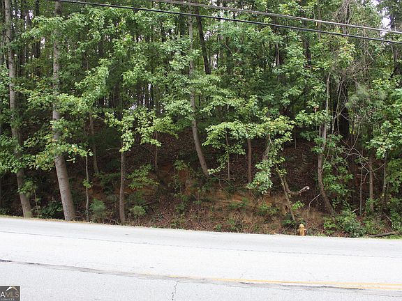 2nd image of 441 N Deshong Rd