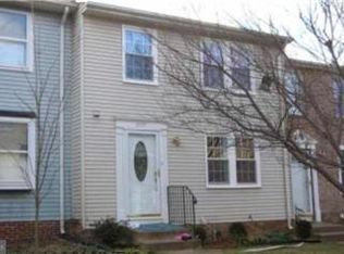 8379 Shady Grove Cir, Manassas, VA 20110