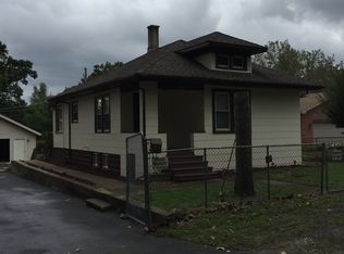 827 Porter St, Joliet, IL 60432