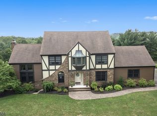 9 Chamberlain Rd, Flemington, NJ 08822