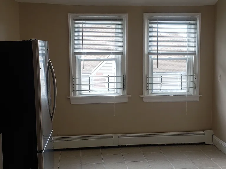 17-19 Mahl Ave #3 — Photo 35