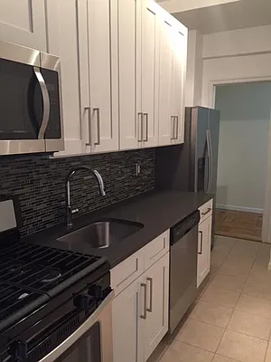 Rented by Roberto Guilbet, LREB | media 22