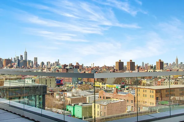 Rented by EXR | media 12