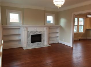 1365 Somerset Ave, Grosse Pointe Park, MI 48230