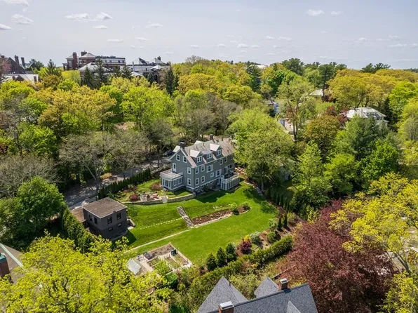 51 Holland Rd, Brookline, MA 02445