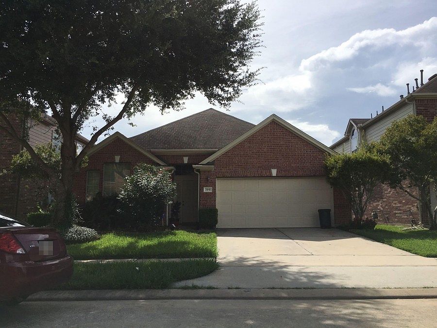 1st image of 2918 Acacia Fair Ln