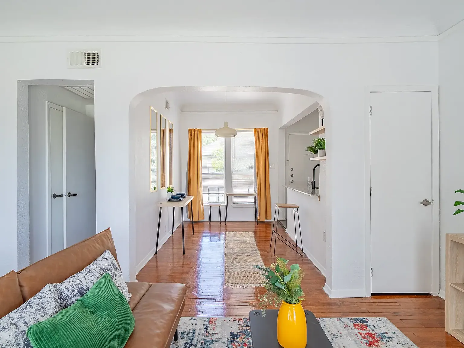 1 bed, 625 sqft, $1,300 — Photo 4
