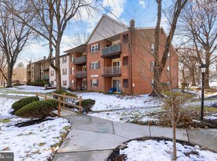 176 Drummers Ln #176, Wayne, PA 19087