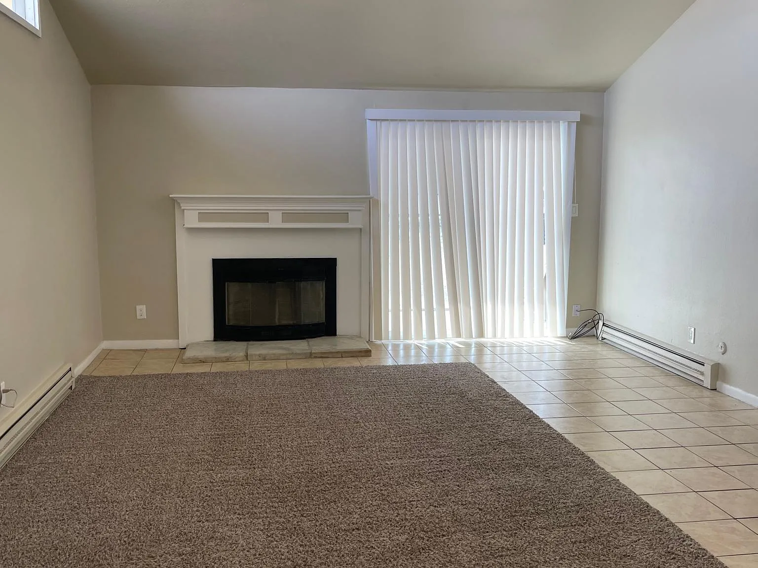 683 E Clarion Dr — Photo 4