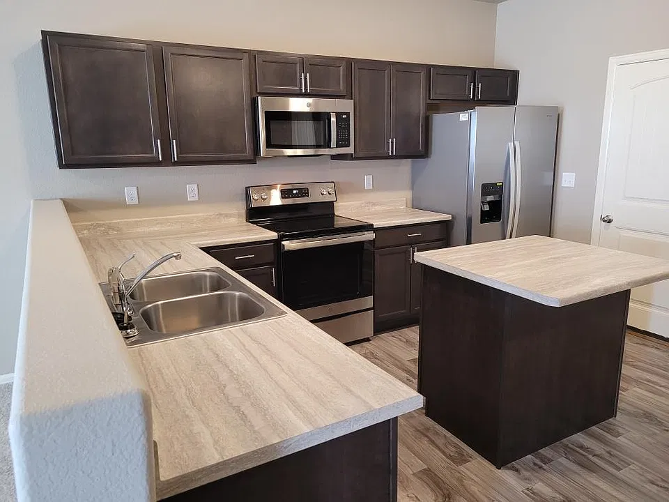 7603 Sand Lake Hts