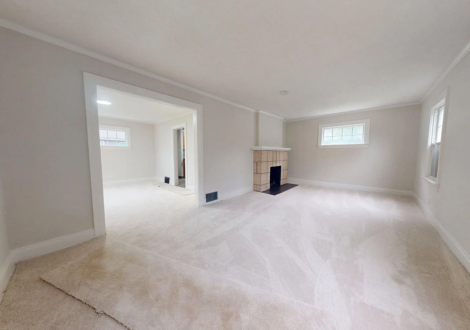 Garfield Heights - 3 Bedrooms - Single Family Home — Photo 3