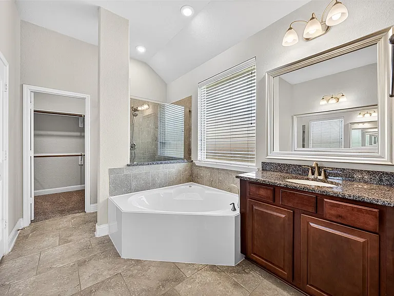 19202 Presa Canyon Dr — Photo 22