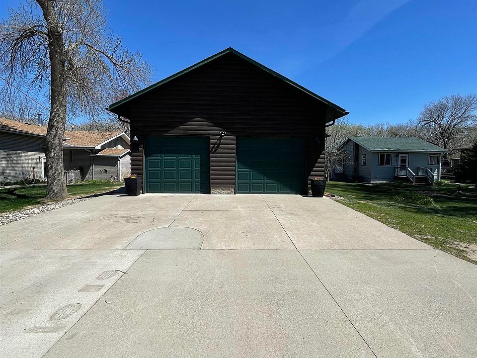 241 Westshore Dr, Mccook Lake, SD 57049 Zillow
