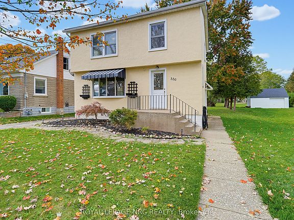 4th image of 536 Fielden Ave