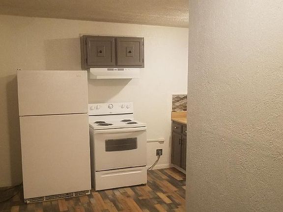 5th image of 5637 Bend St #A