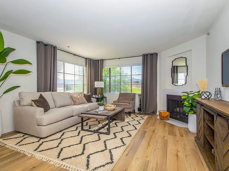 Legacy Pointe — Photo 15