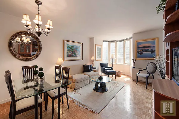 Rented by Halstead Real Estate | media 18