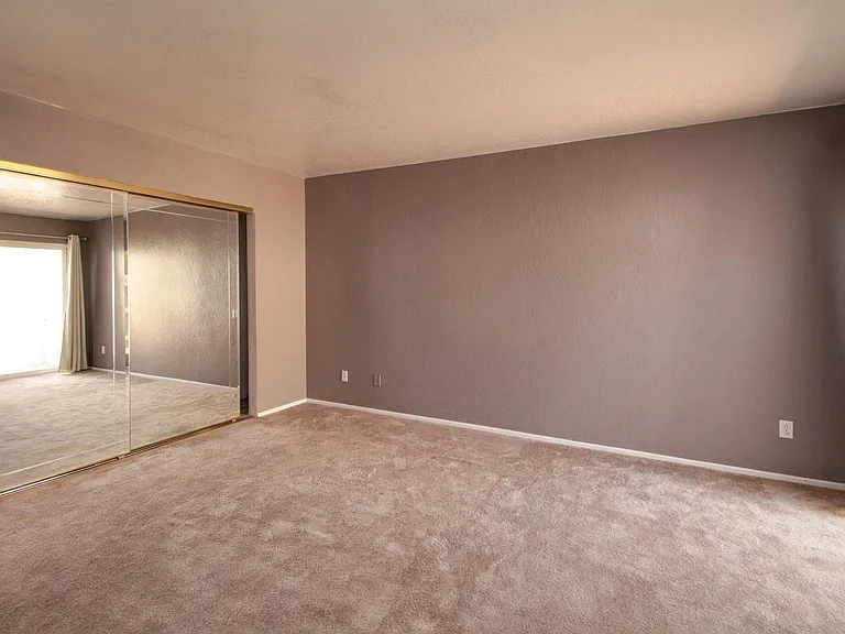 4465 E Mossy Brook Pl — Photo 5