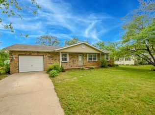 1117 Carnation St SE, Demotte, IN 46310