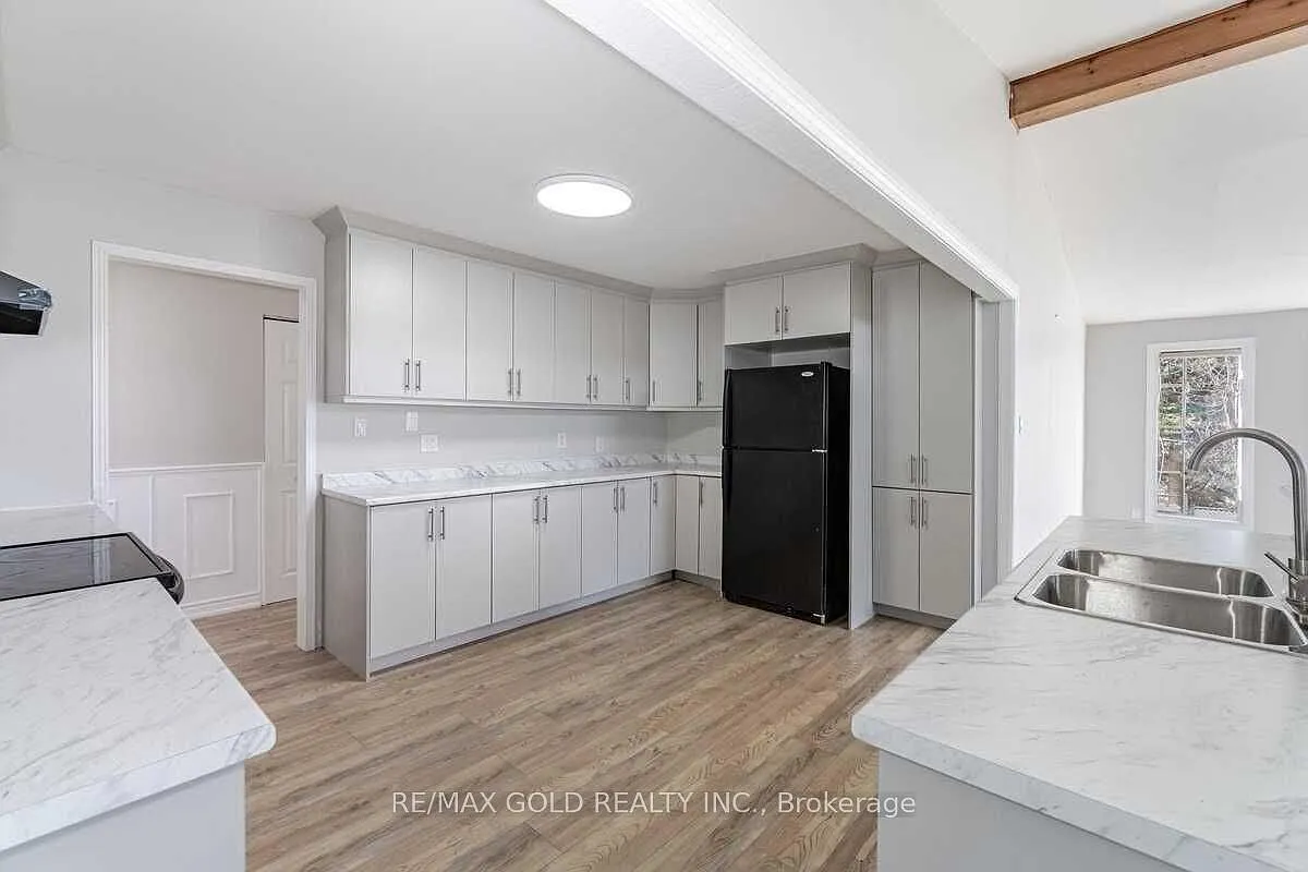 4 bed, $3,499 — Photo 3