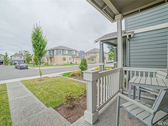 3rd image of 2616 11th Ave NW