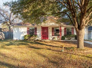 23169 Edgewater Dr, Frankston, TX 75763